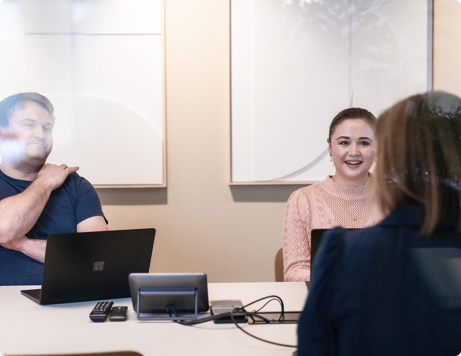 meeting-3-people